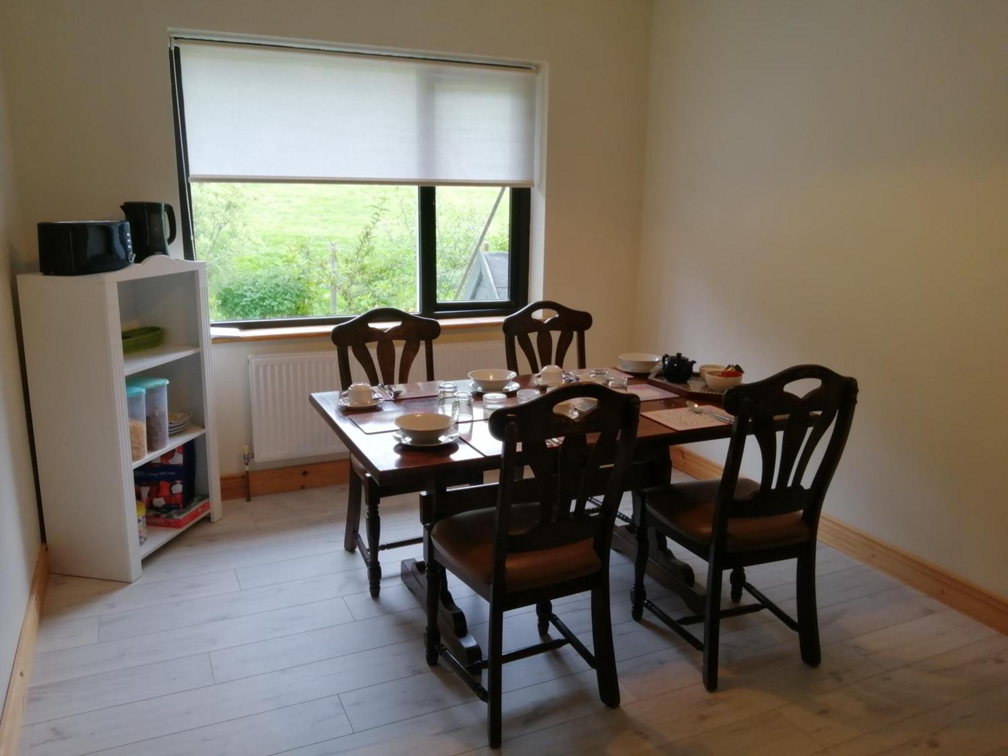 Bed and Breakfast Great Lawn Kinisi 16K From The Town Centre V93 Hv56 à Laune Bridge Extérieur photo